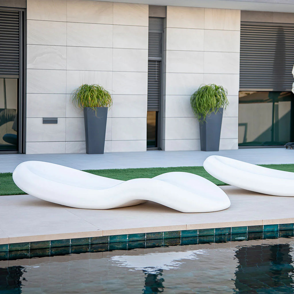 Chaise longue Rasa pour piscines, hôtels et clubs de plage