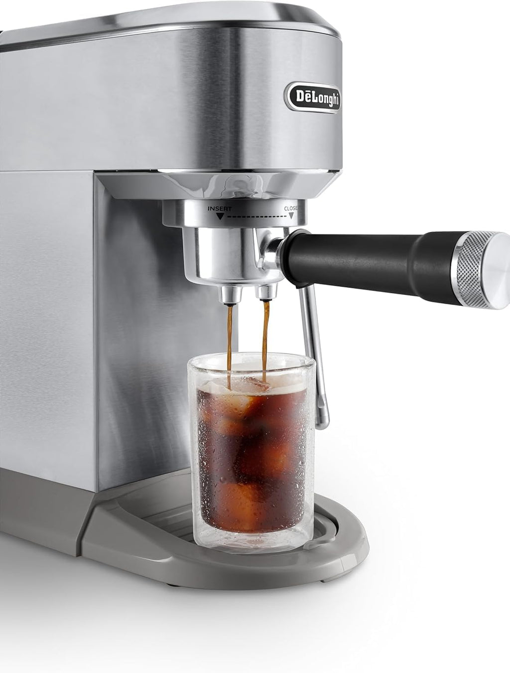 Machine à café De'Longhi Dedica - Acier inoxydable, pompe, pour café moulu ou dosettes, expresso et cappuccino, réservoir de 1,3 litre, système anti-gouttes, modèle EC685.M, couleur métal
