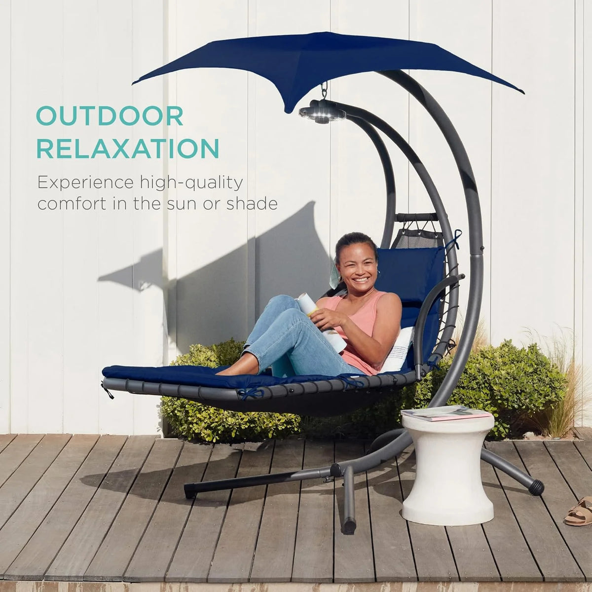 Chaise longue suspendue d'extérieur Best Choice Products – Fauteuil à bascule incurvé en acier avec coussin intégré et auvent amovible – Gris anthracite