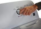 Sèche-linge électrique Kenmore à chargement frontal de 74 cm (29 po) avec protection anti-froissage et capacité totale de 198 litres (7 pi³), blanc