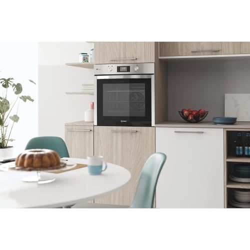 Four électrique encastré Indesit: couleur inox, autonettoyant   IFWS 5844 JH IX : Gros électroménager