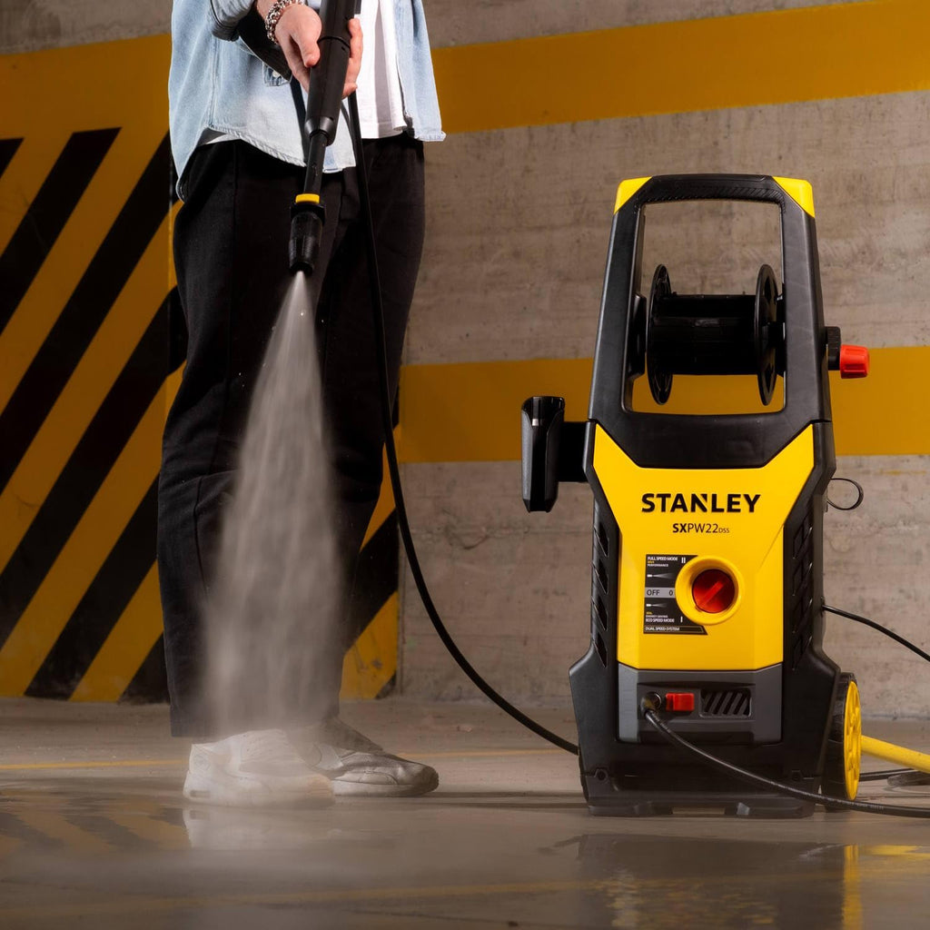 Nettoyeur haute pression Stanley SXPW24BX | Haute pression | Pour automobiles et surfaces extérieures | Avec nettoyeur de surface et brosse fixe | Pression maximale 170 bars | Débit maximal 500 l/h | Consommation